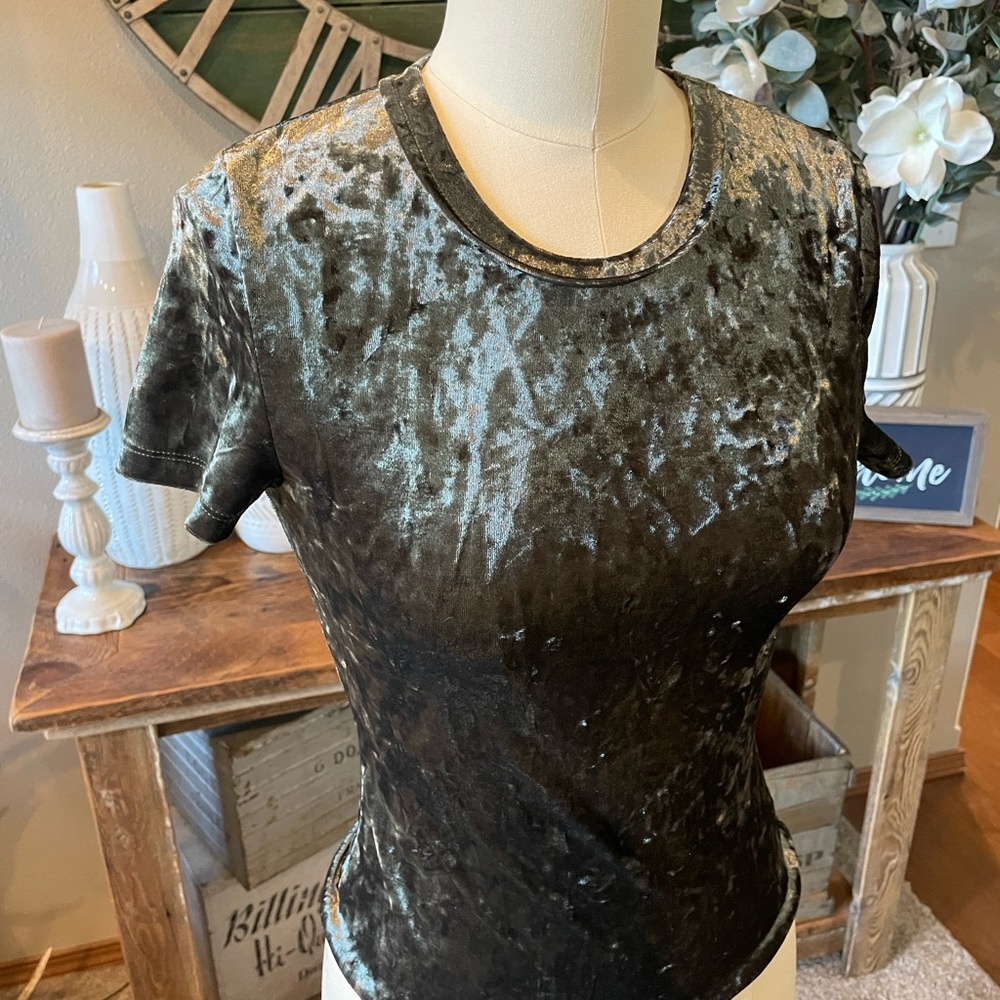 Velvet Short Sleeve Top - Black